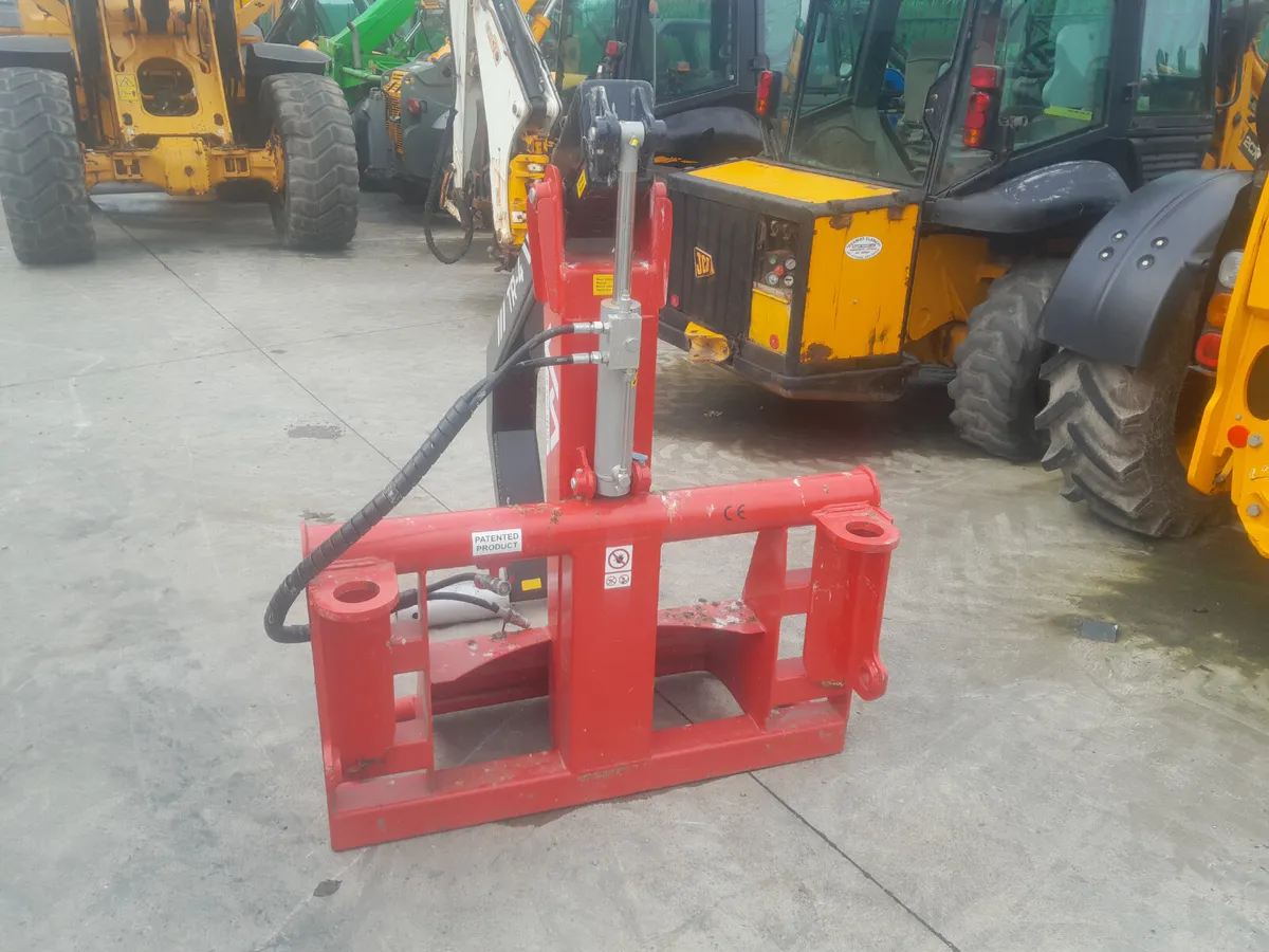 Elephant Truck Bale Handler (18003) - Image 3