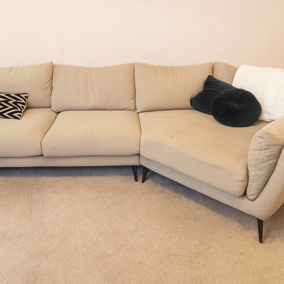 Couch - Image 2
