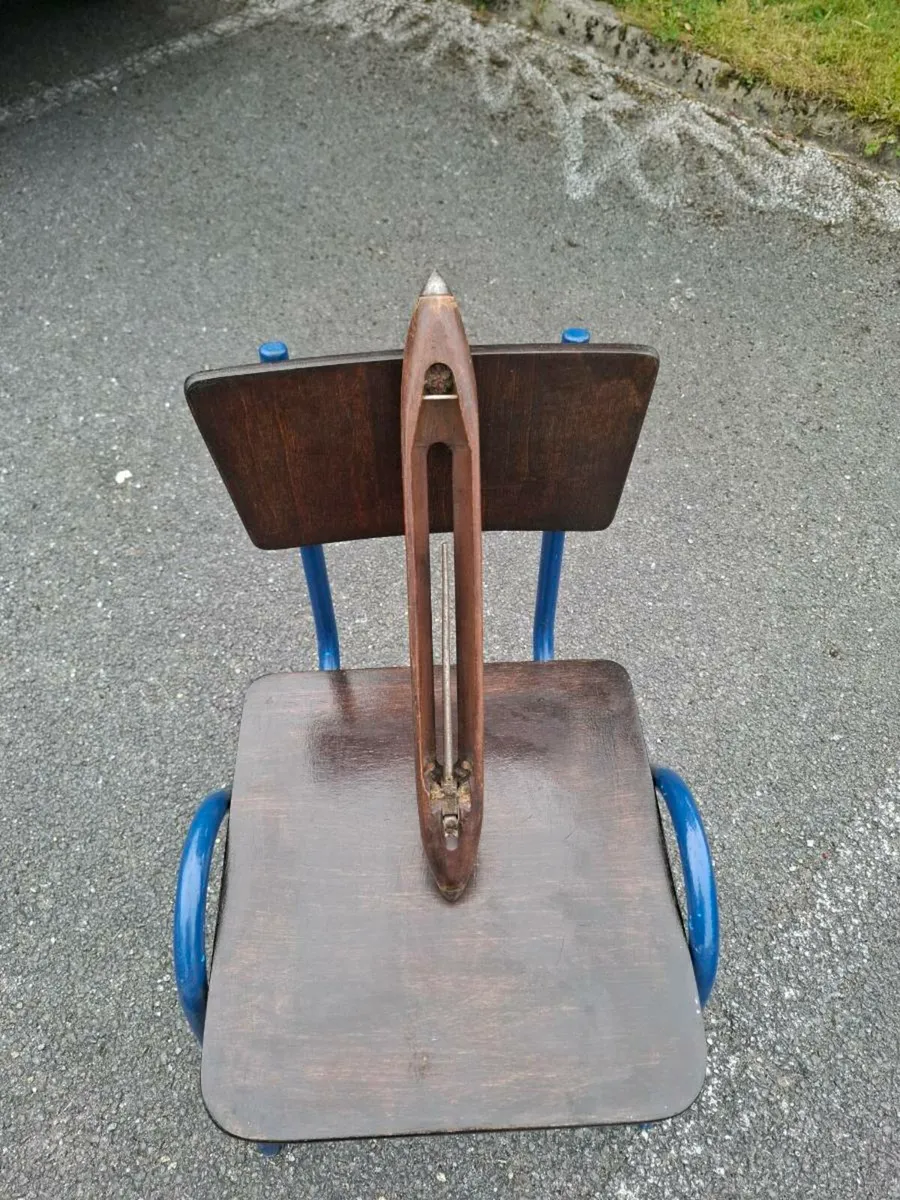 Vintage shuttle for loom postage possible
