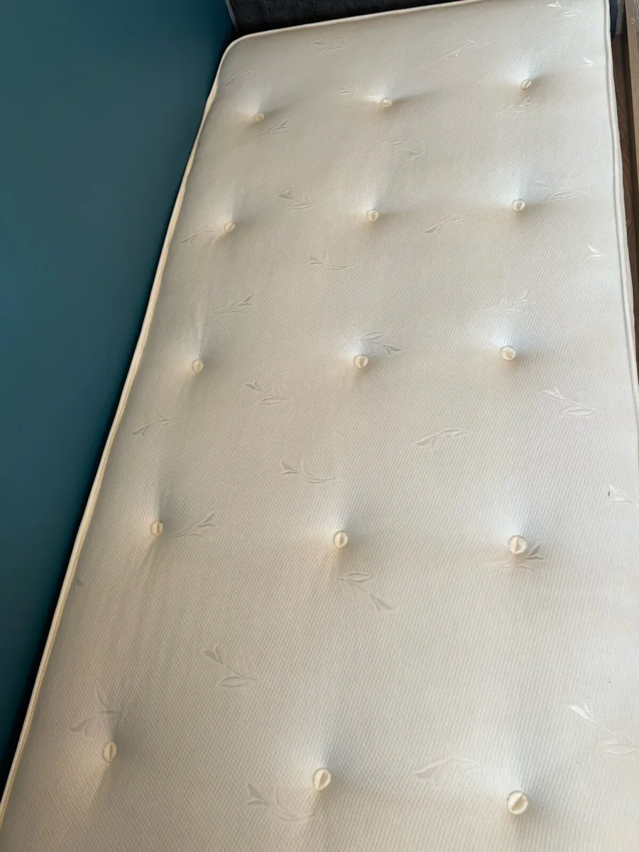 Single mattress - Image 2