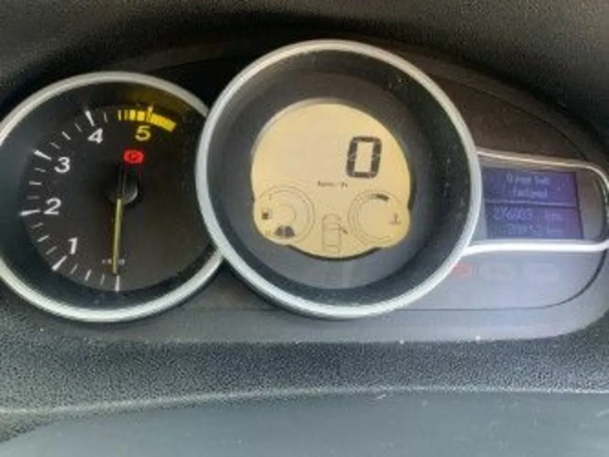 Renault Megane 2010 - Image 4