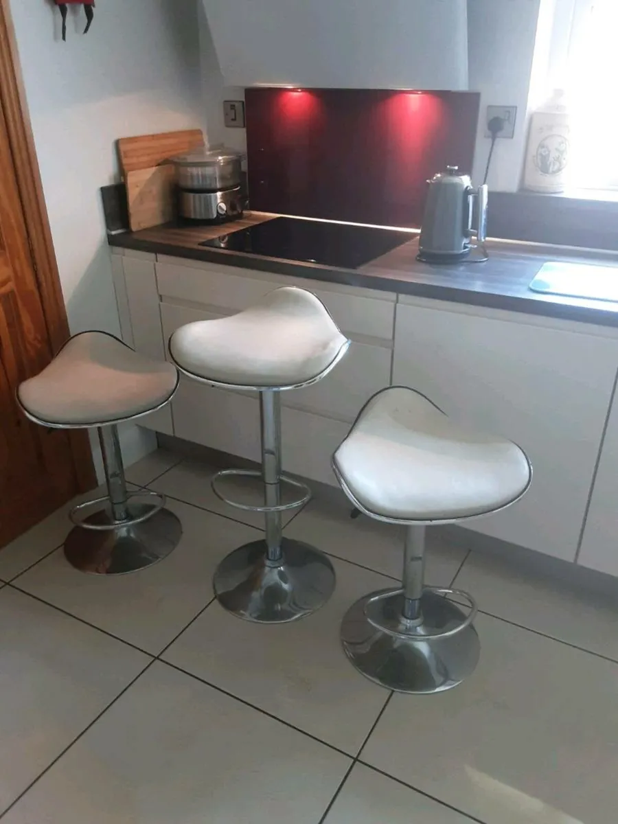 Kitchen Bar Stools - Image 1