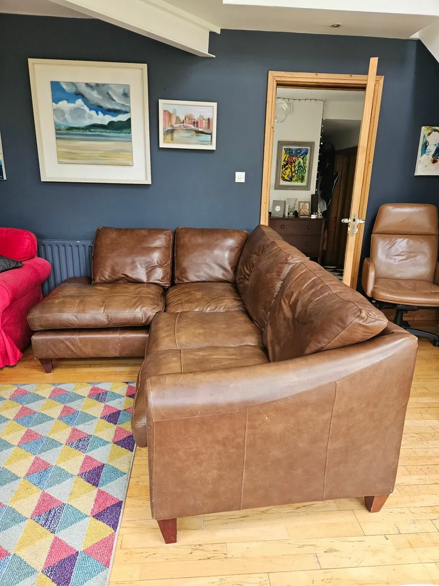 Couch - Image 3