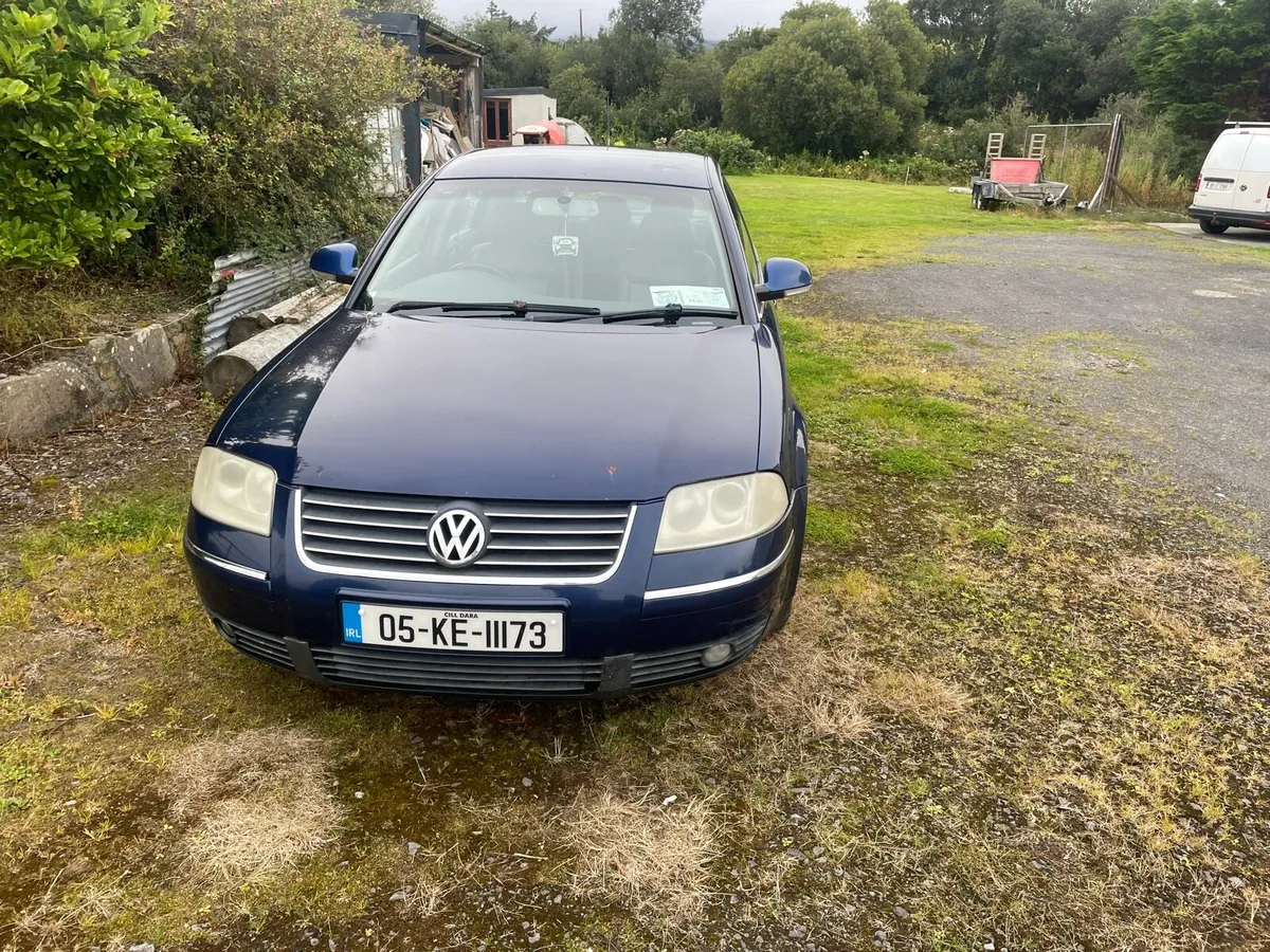 Vw passat  sport Tdi - Image 4