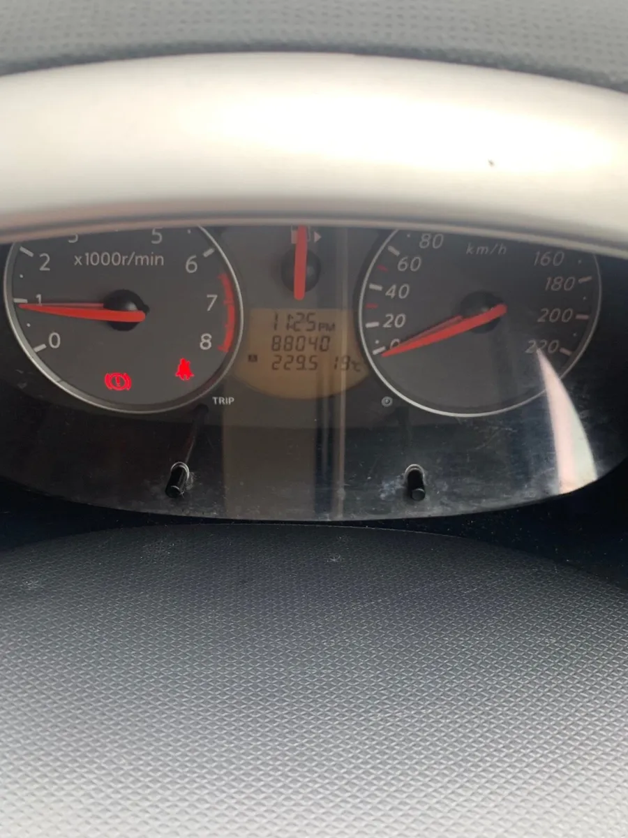 Nissan Micra 2011 - Image 2