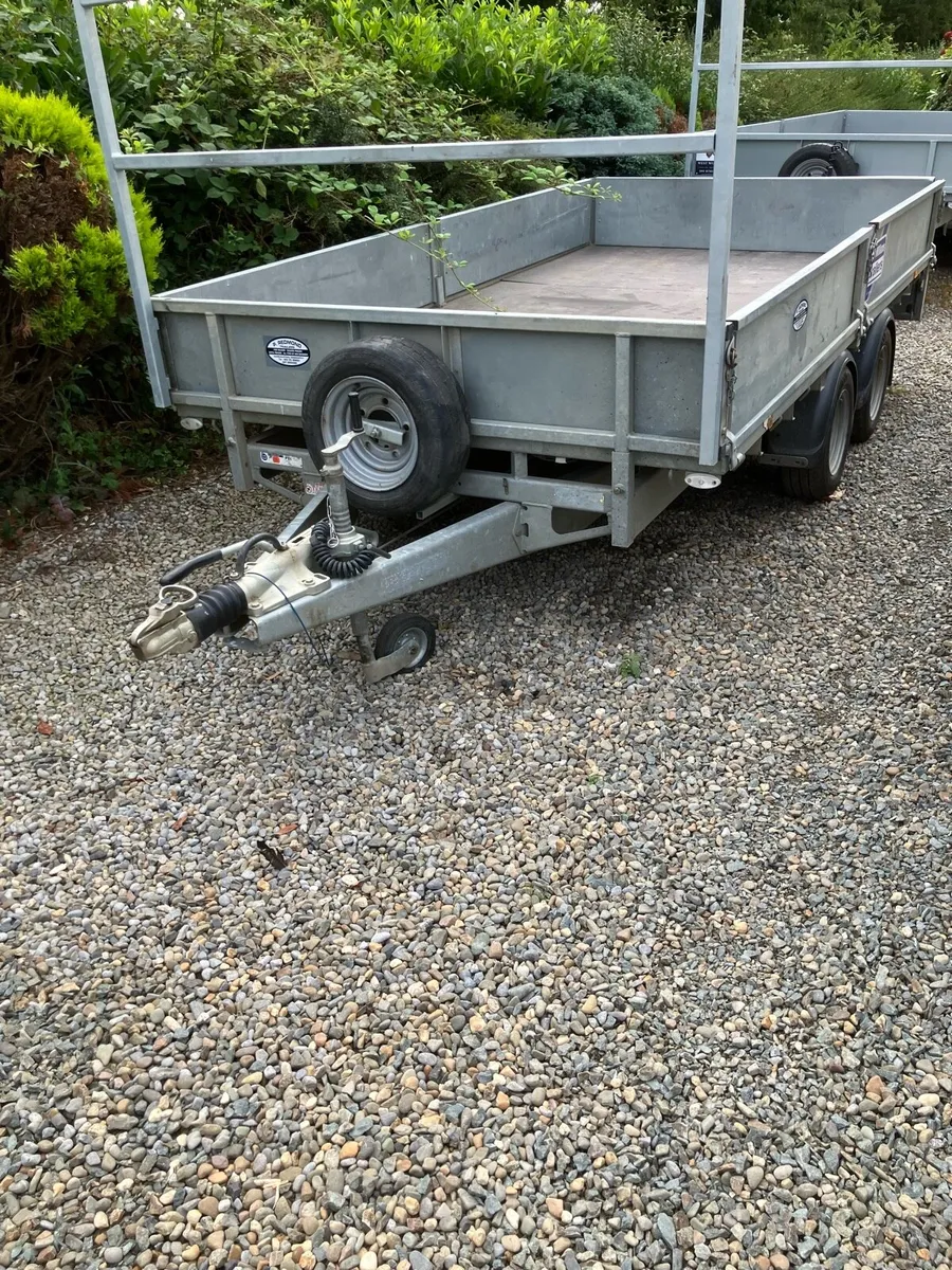 Trailers - Image 1