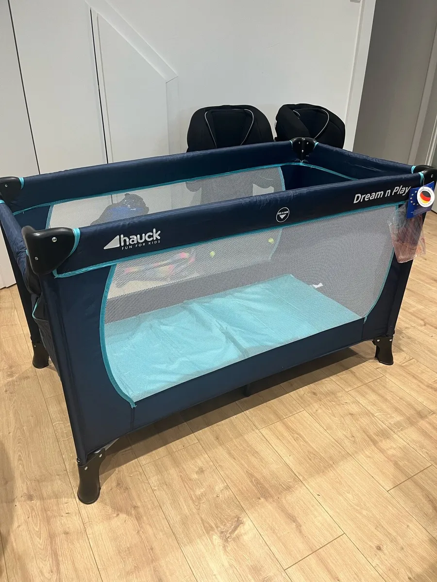 Travel Cot - Image 2