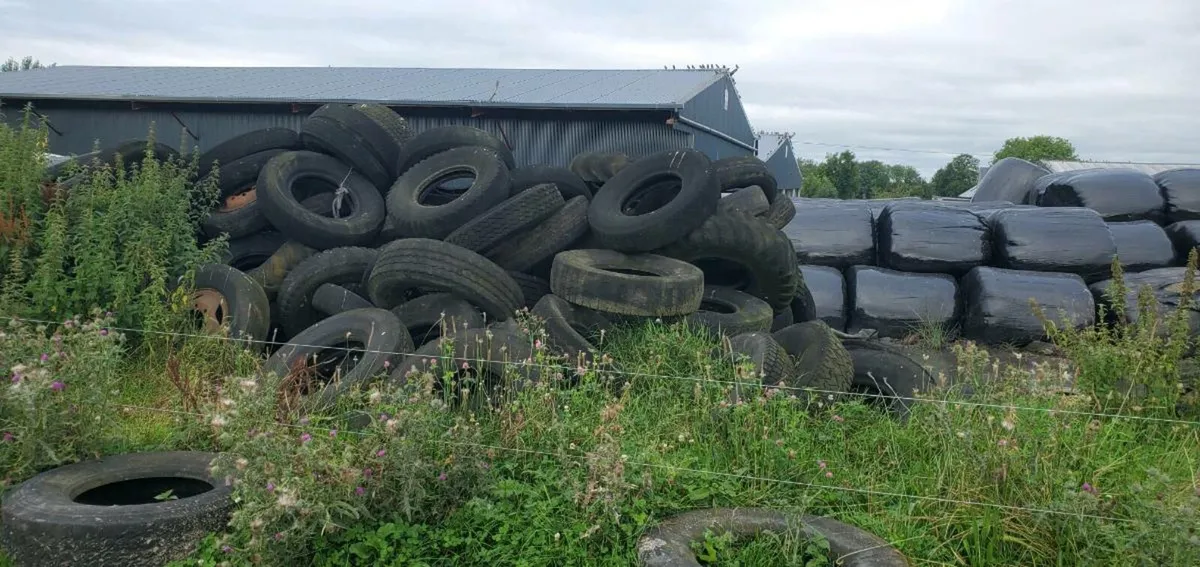 Silage pit tyres