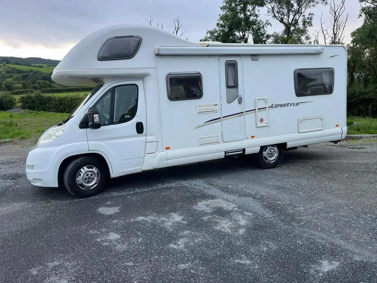Motorhome - Image 2