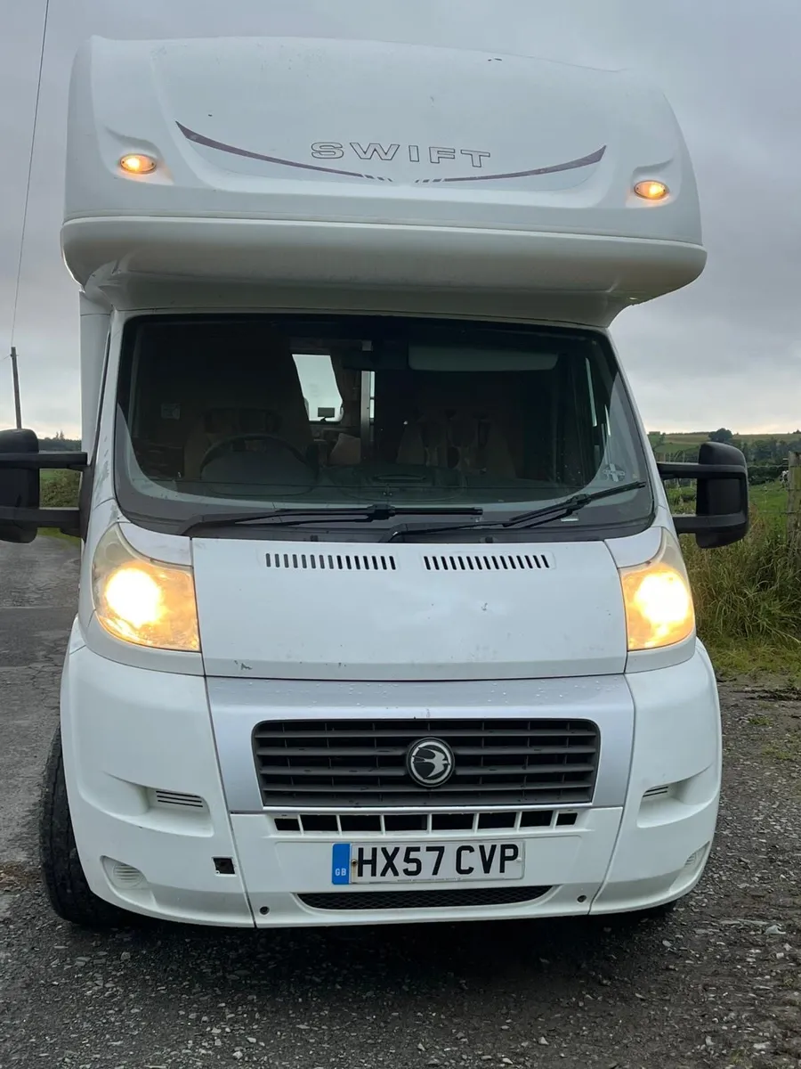 Motorhome - Image 4