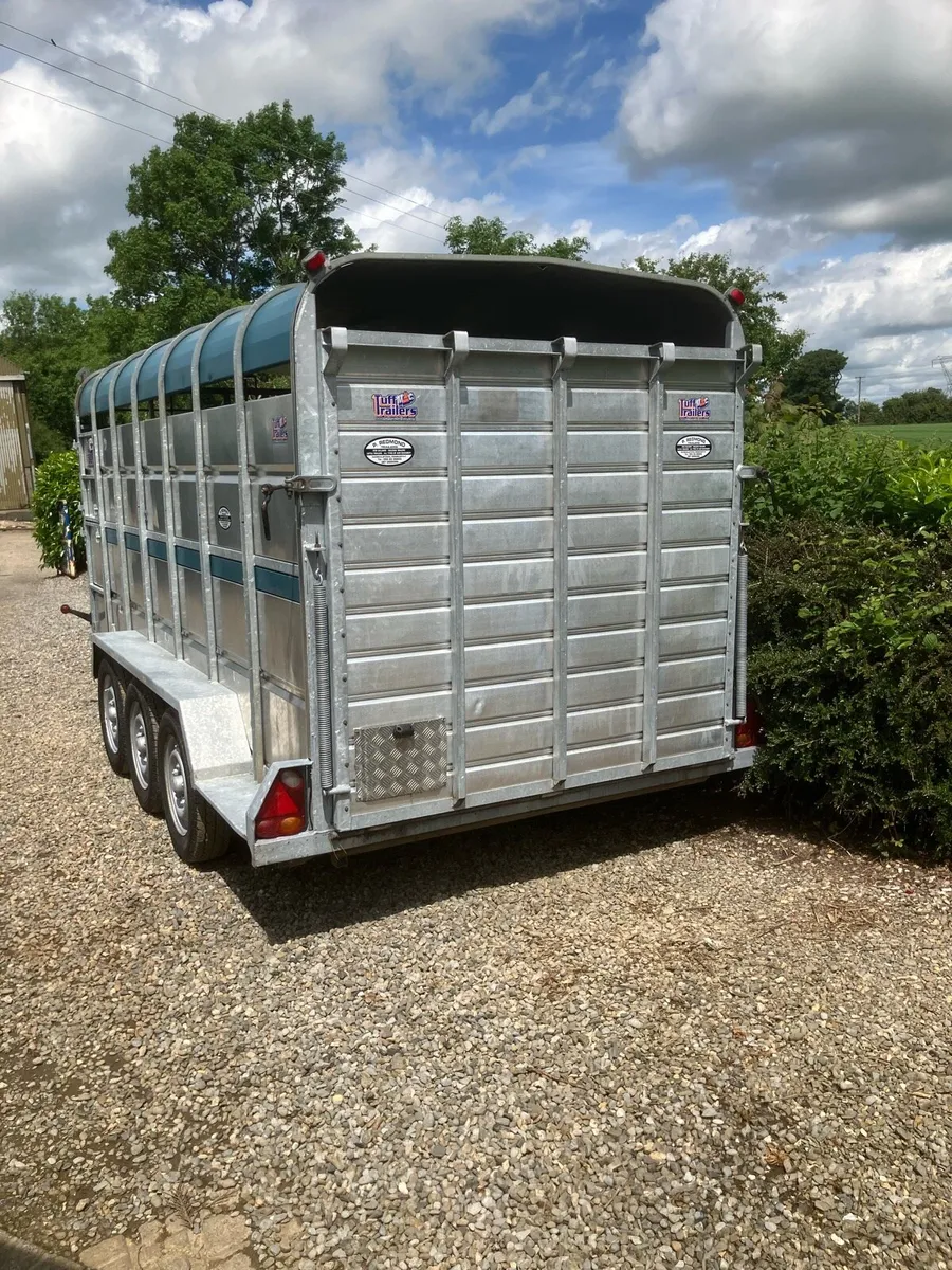 Trailers - Image 4