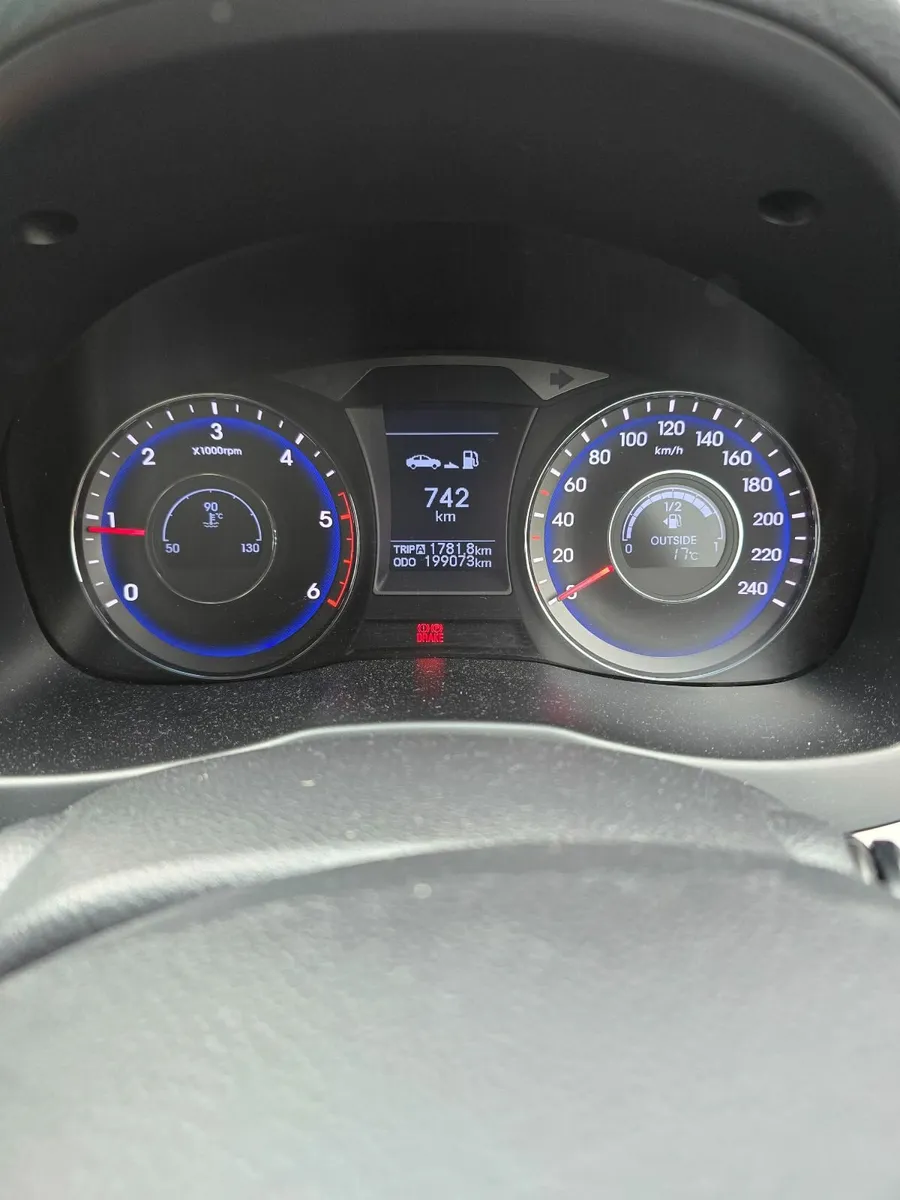 Hyundai i40 2012 - Image 4