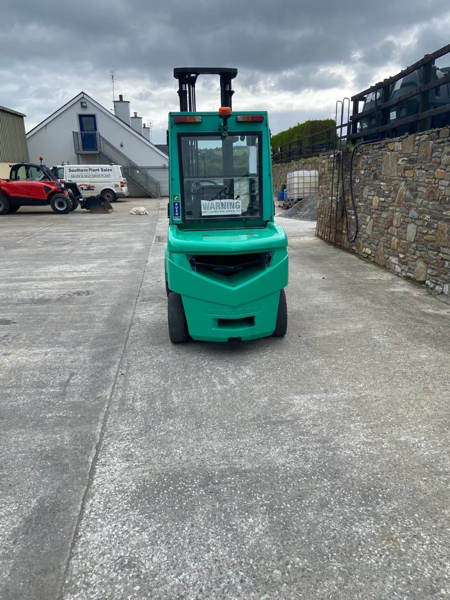 Mitsubishi Forklift - Image 3
