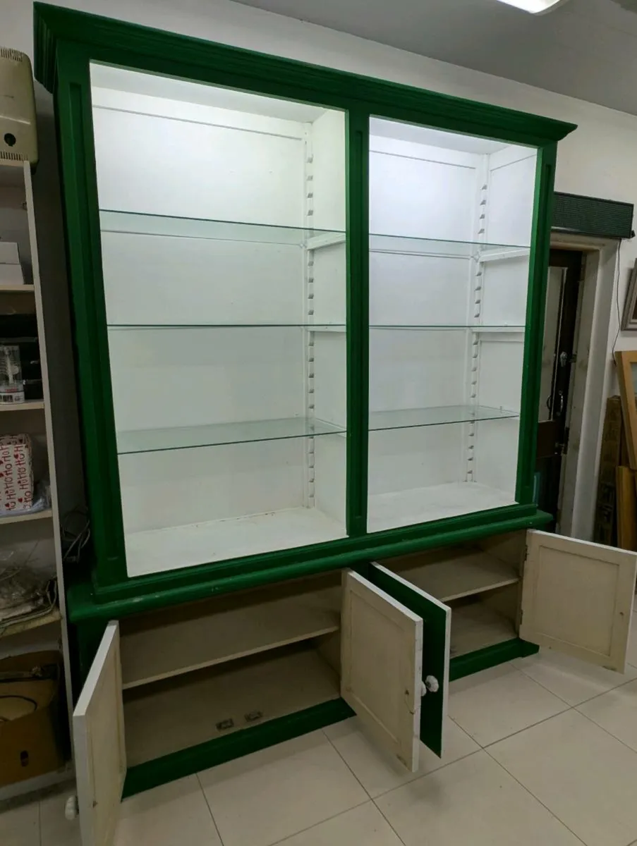 Large dresser unit - Image 3