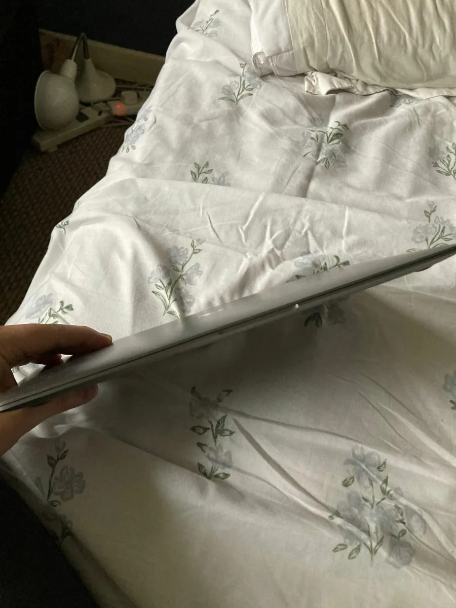 Mac Laptop - Image 3