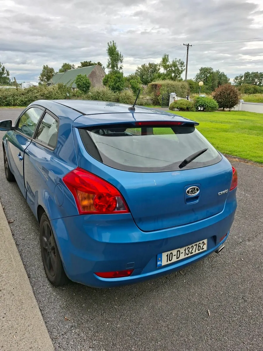 Kia Ceed 2010 - Image 3