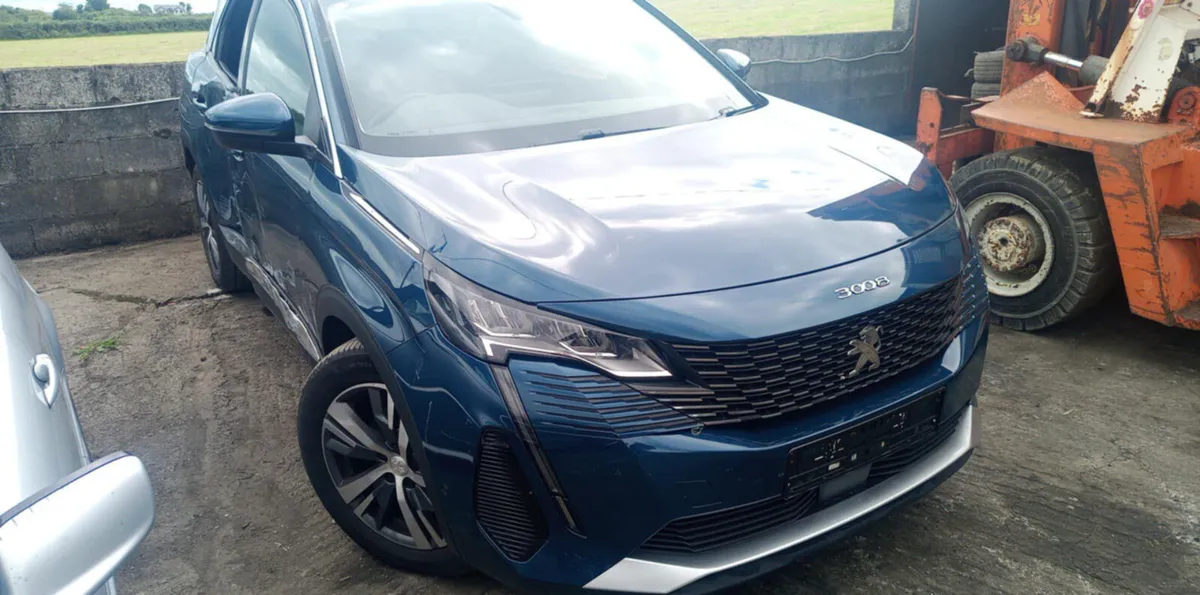 2021 PEUGEOT 3008 1.5 DIESEL FOR BREAKING - Image 1