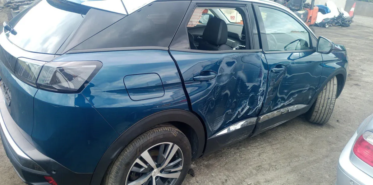 2021 PEUGEOT 3008 1.5 DIESEL FOR BREAKING - Image 4