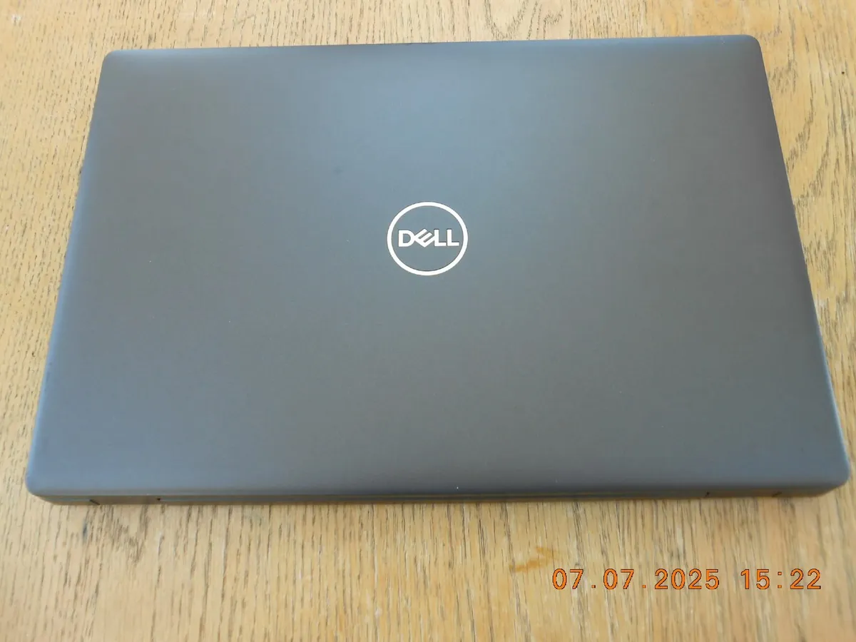 DELL Latitude 5400 Touchscreen AS NEW CONDITION. P - Image 4