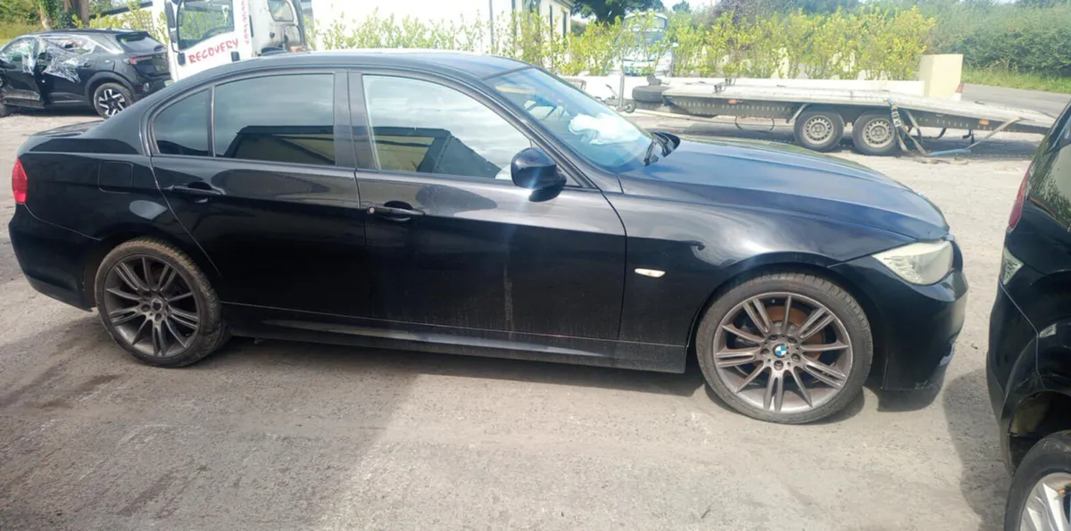 2011 BMW 3 SERIES E90 2.0 PETROL FOR BREAKING! - Image 4