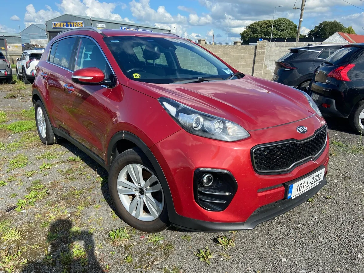 New model 2016 Sportage low mileage - Image 1