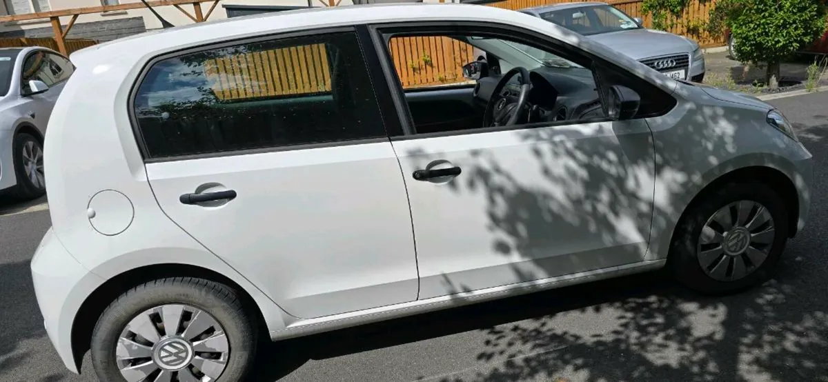 Volkswagen up! TAKE UP 1.0 60HP 5DR - Image 2