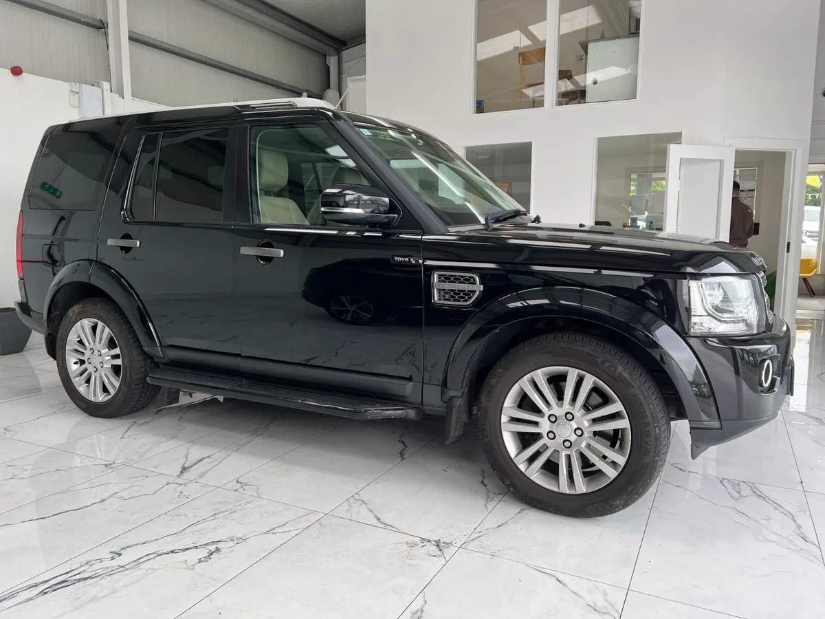 Land Rover Discovery 2015 - Image 3