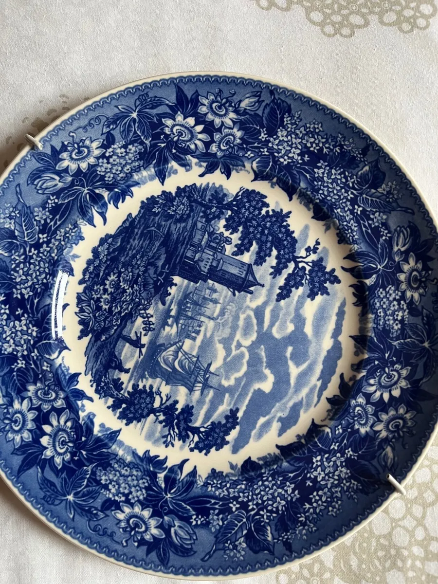 Wedgwood Plates - Image 1