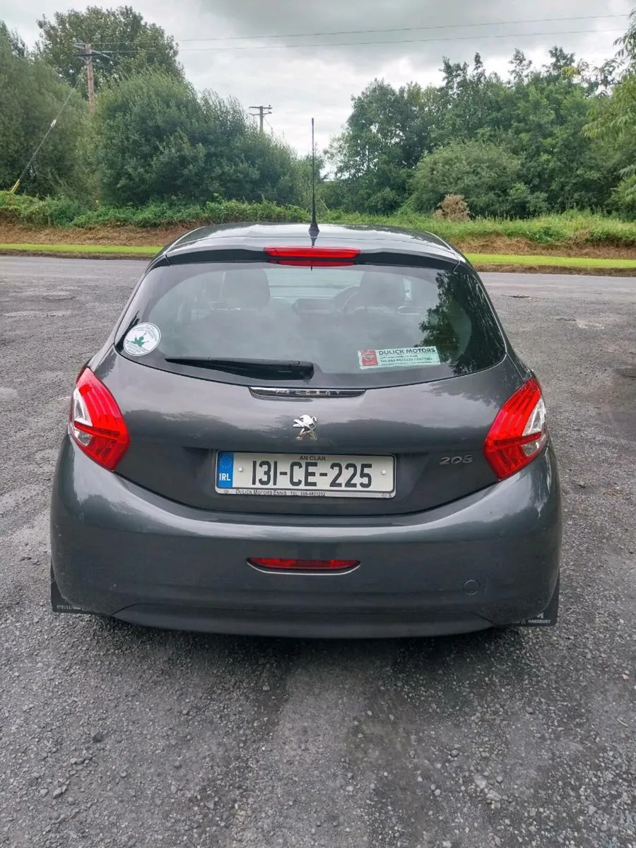 Peugeot 208 diesel - Image 4