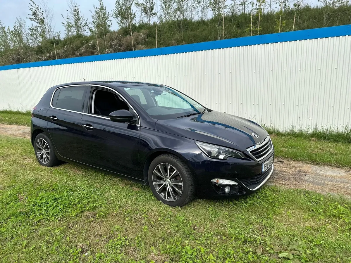 Peugeot 308 Automatic 2015 - Image 1