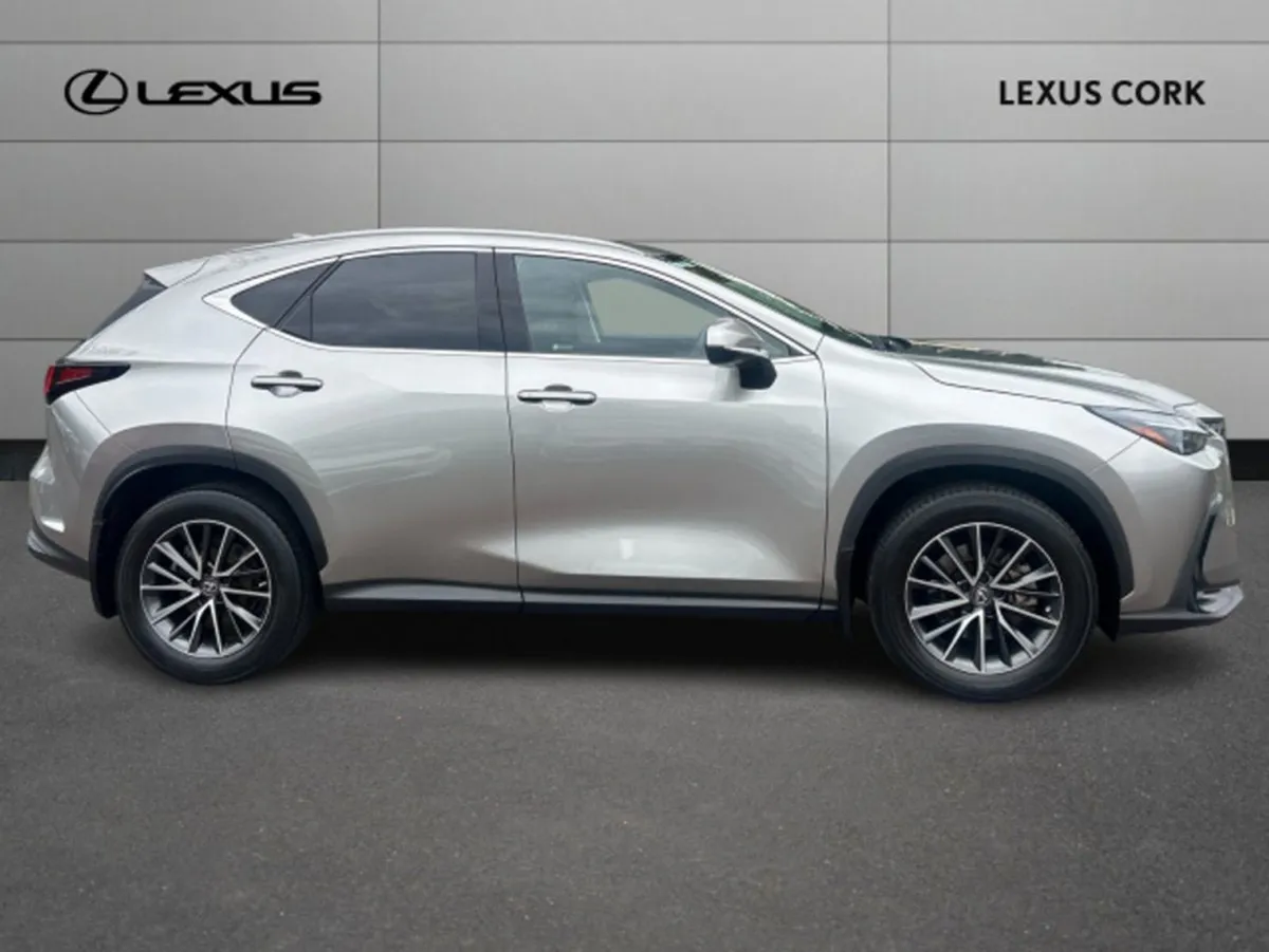 Lexus NX 300h Nx350h Executive FWD - Image 4