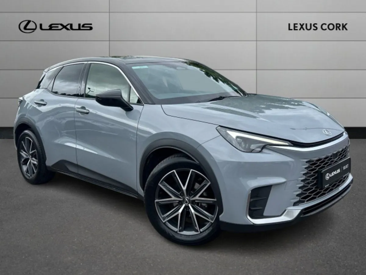 Lexus LBX LBX Emotion - Image 1