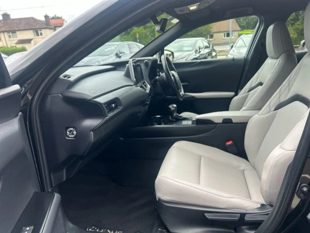 Lexus UX250h Dynamics 4DR Auto - Image 2