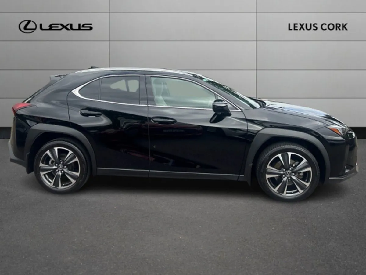 Lexus UX250h Dynamics 4DR Auto - Image 4