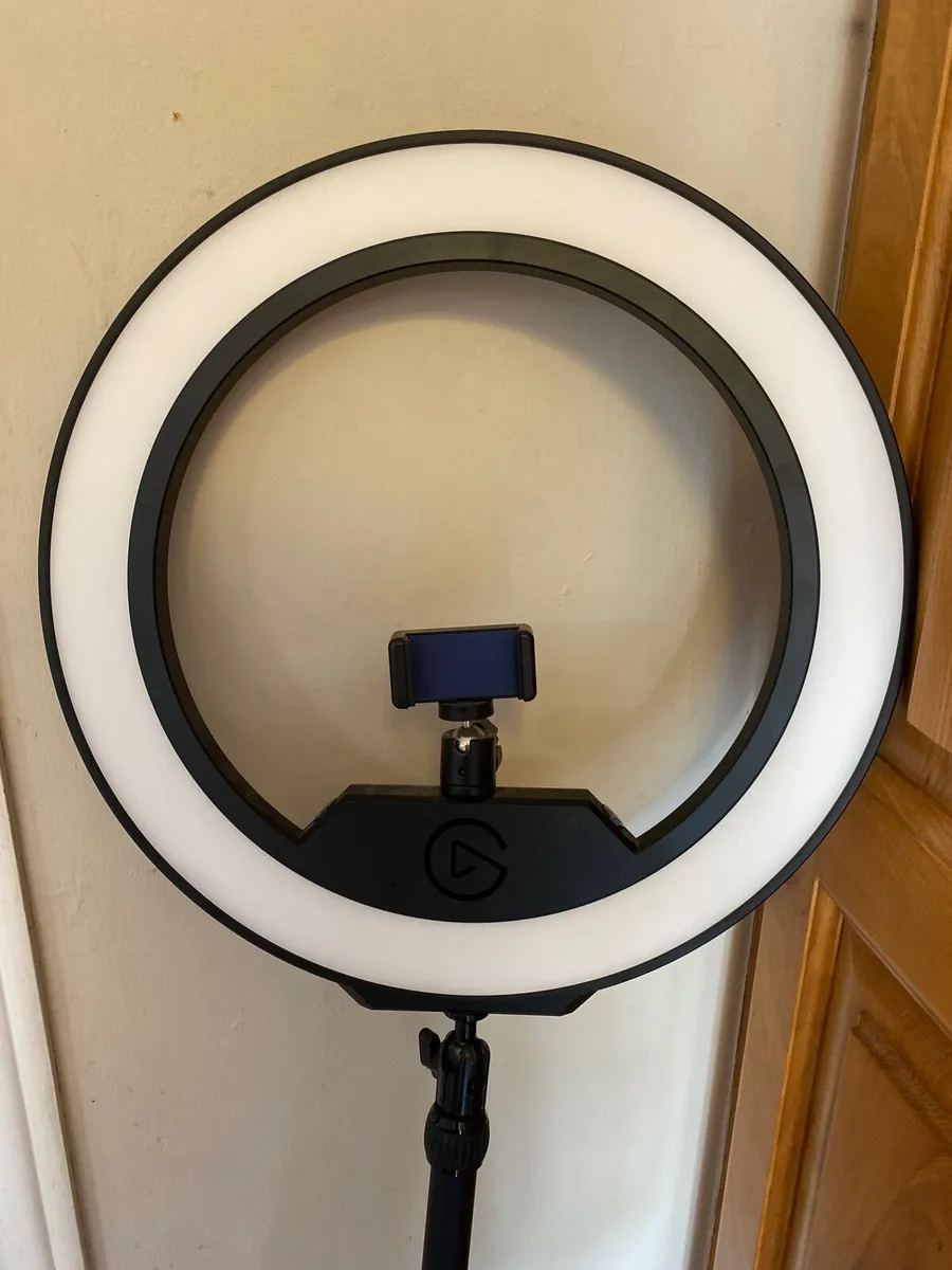 Social Media Ring light - 17inch - Image 1