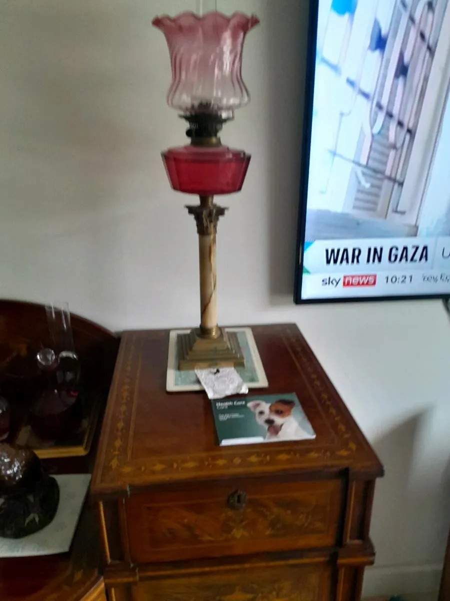 Old orignal oil lamp shade is perford olollol - Image 2