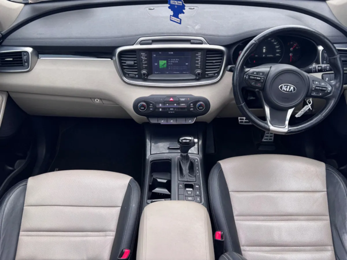 Kia Sorento 2016 PLATINUM AUTOMATIC 7 SEATER - Image 2
