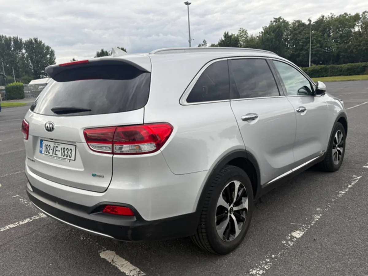 Kia Sorento 2016 PLATINUM AUTOMATIC 7 SEATER - Image 3