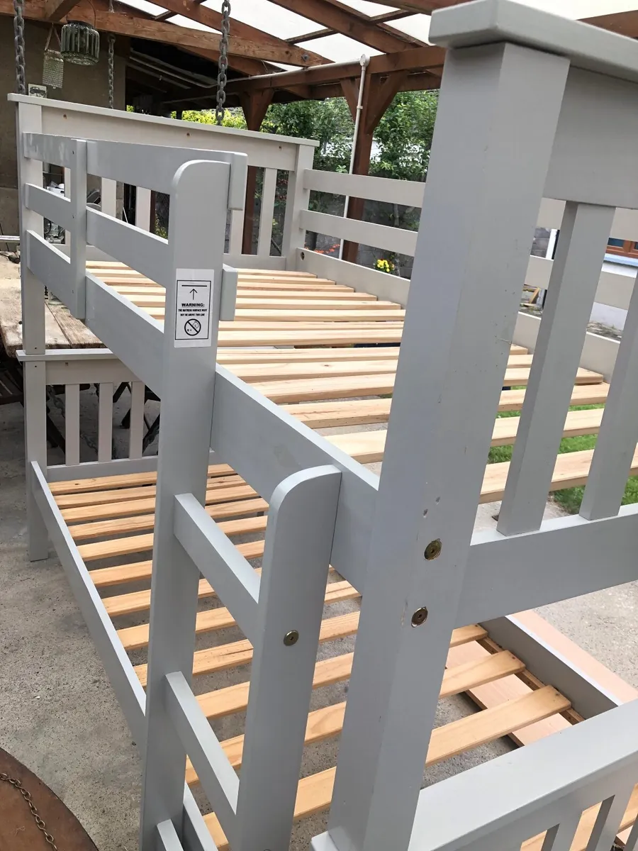 Free bunk beds - Image 1