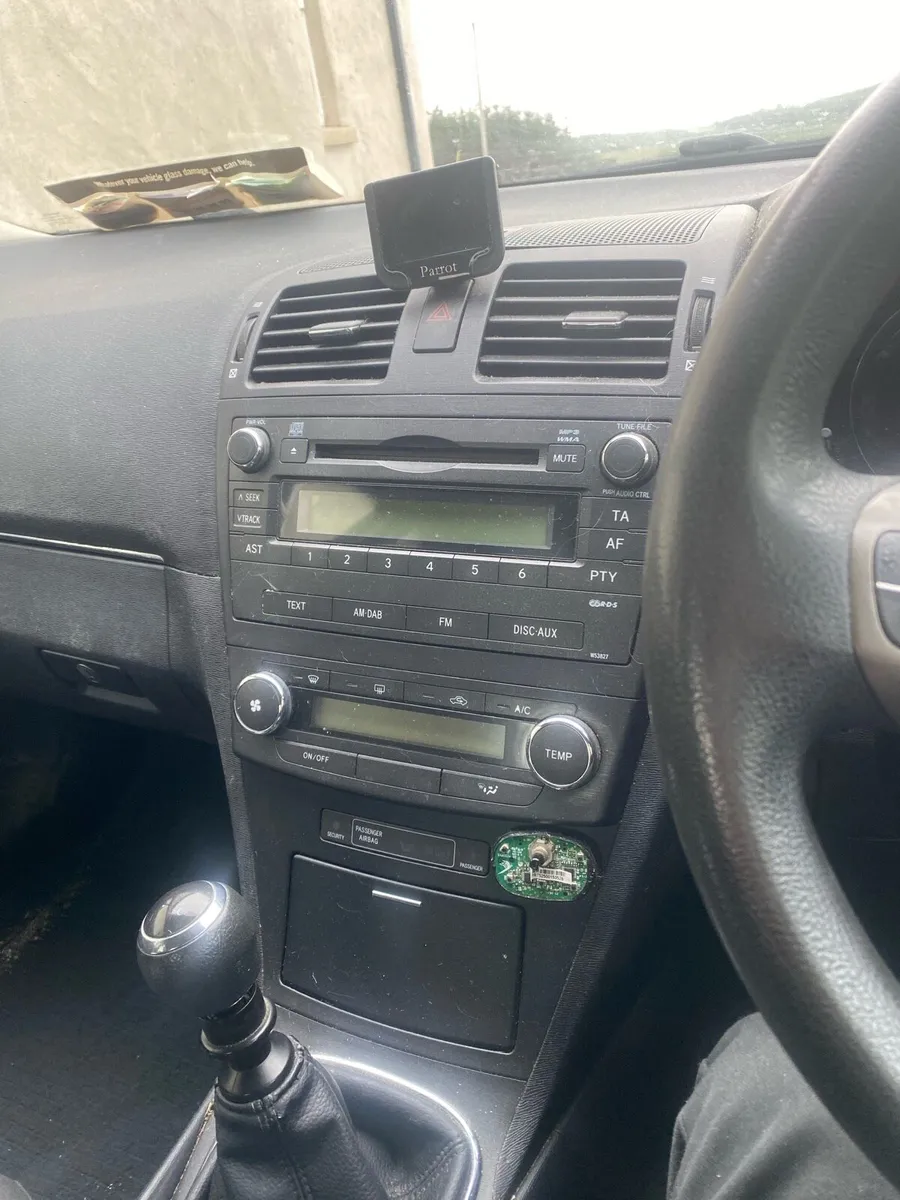 Toyota avensis. - Image 4