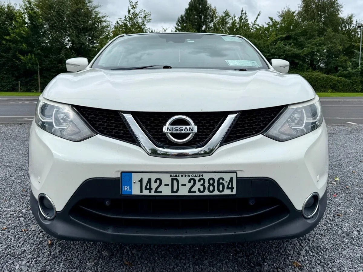 Nissan Qashqai 2014 Acenta Premium. Quick sale. - Image 2