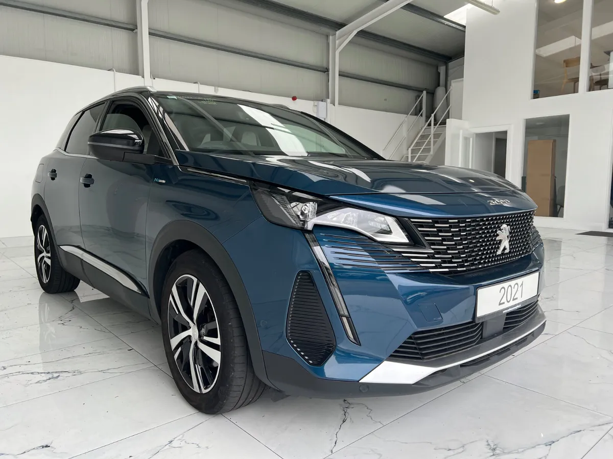 Peugeot 3008 2021 - Image 2