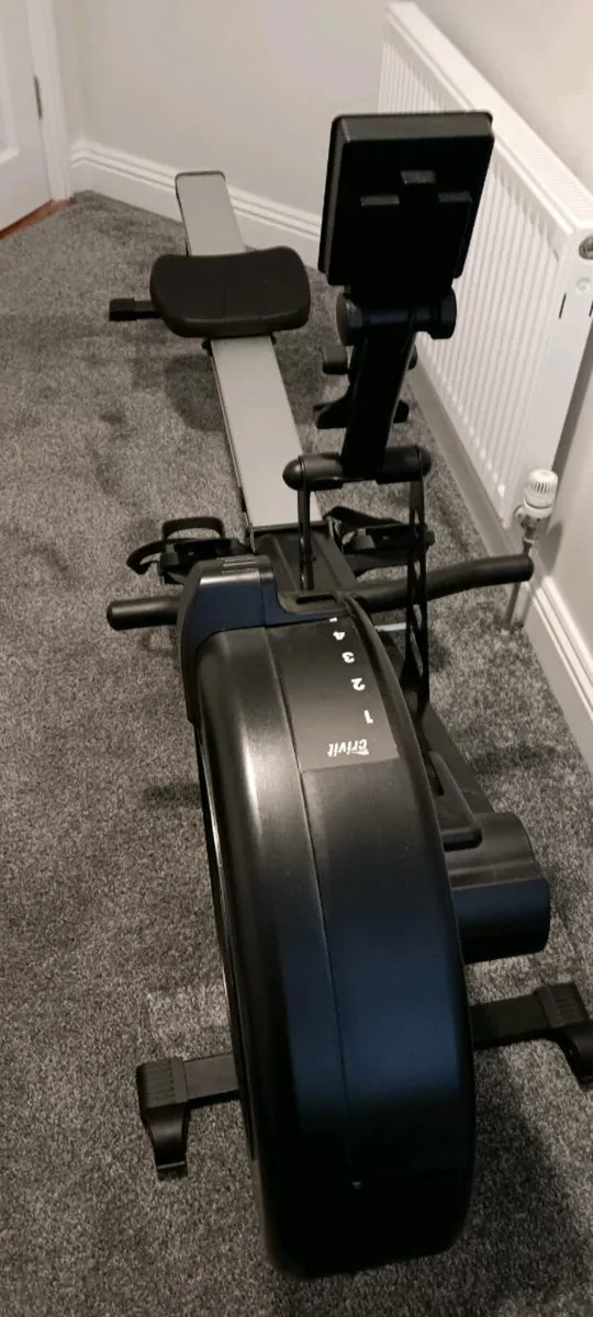 Rowing machine - Image 2