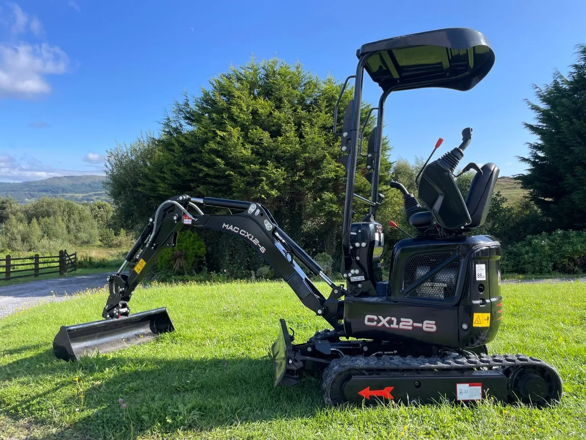 MAC 1.2 Ton micro digger. High spec. - Image 1