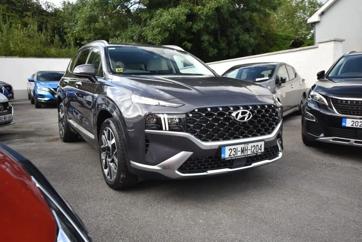 Hyundai Santa Fe 2.2 Crdi 4WD Executive Plus Auto - Image 1