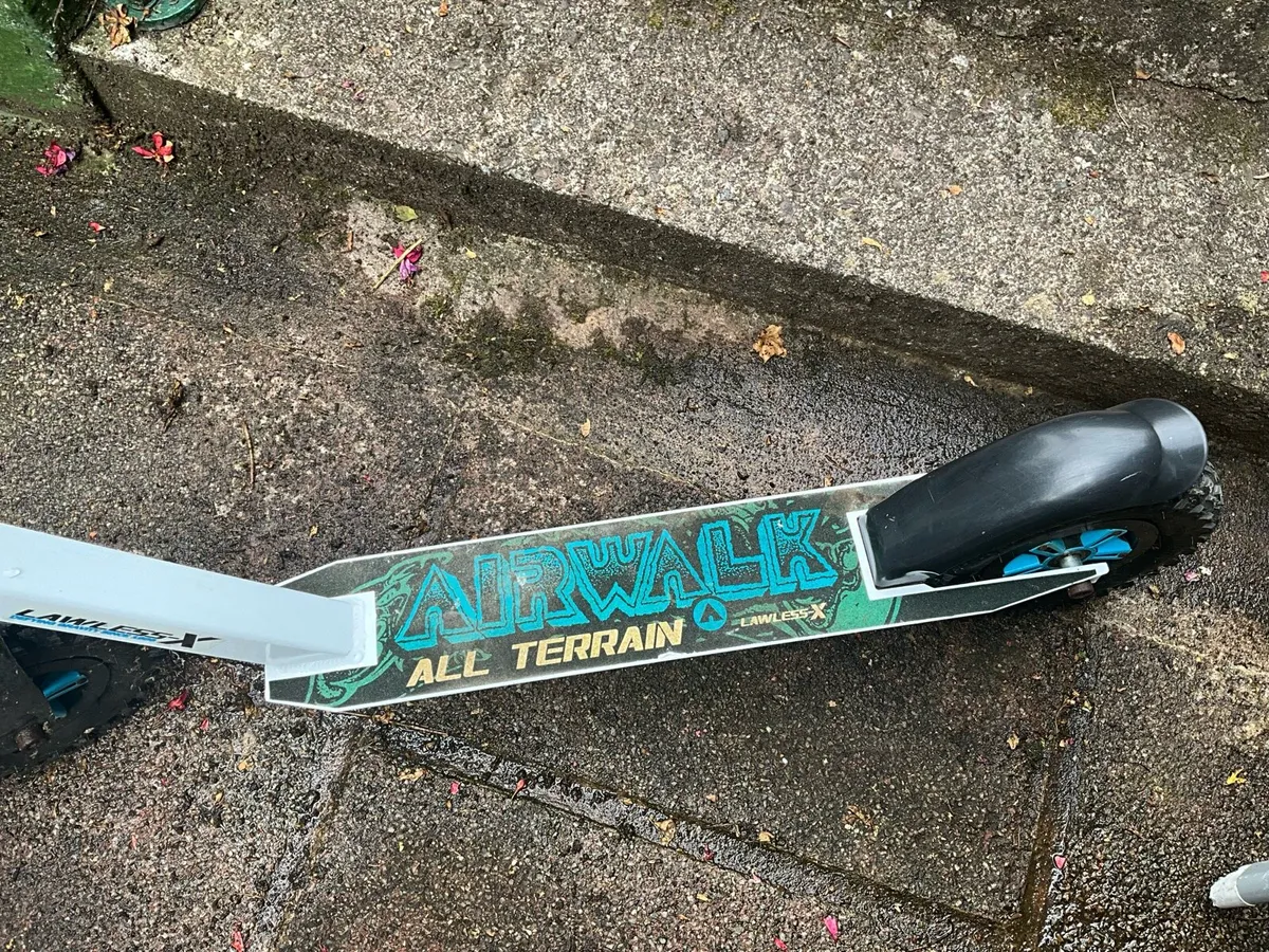 Airwalk Scooter - Image 2