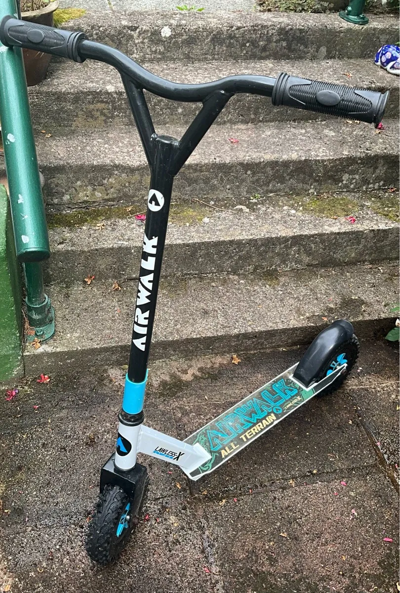 Airwalk Scooter - Image 4