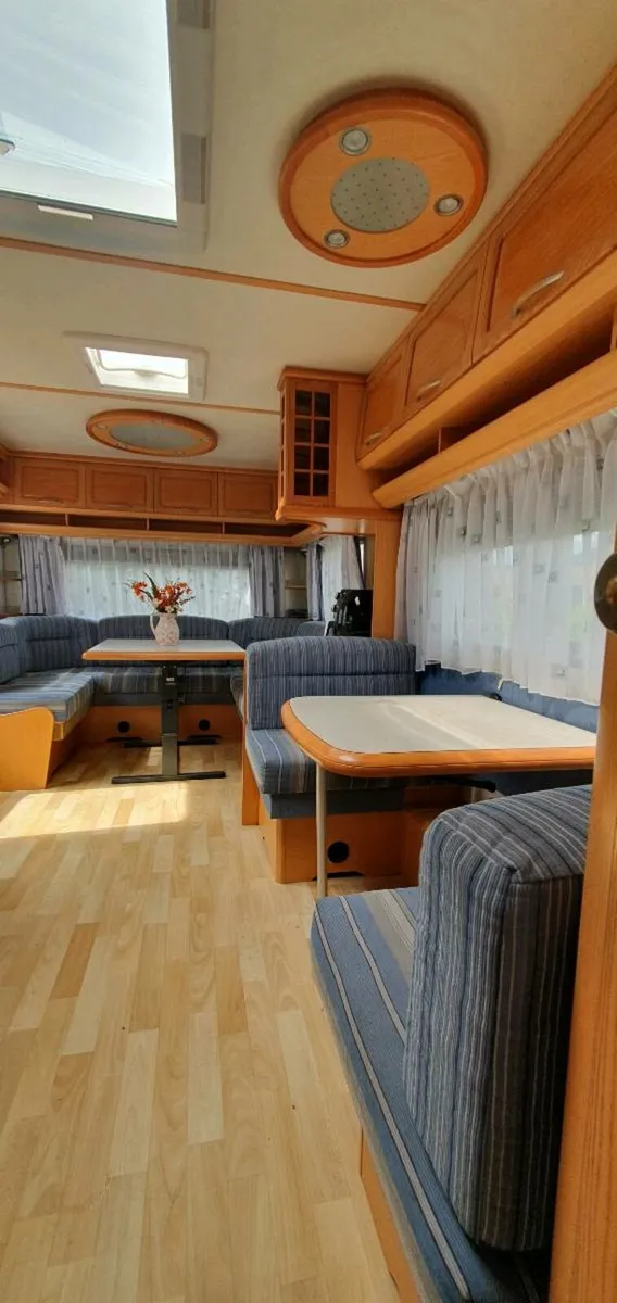 Caravan - Image 1