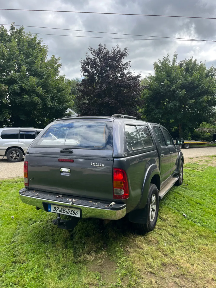 Toyota Hilux 2007 - Image 3