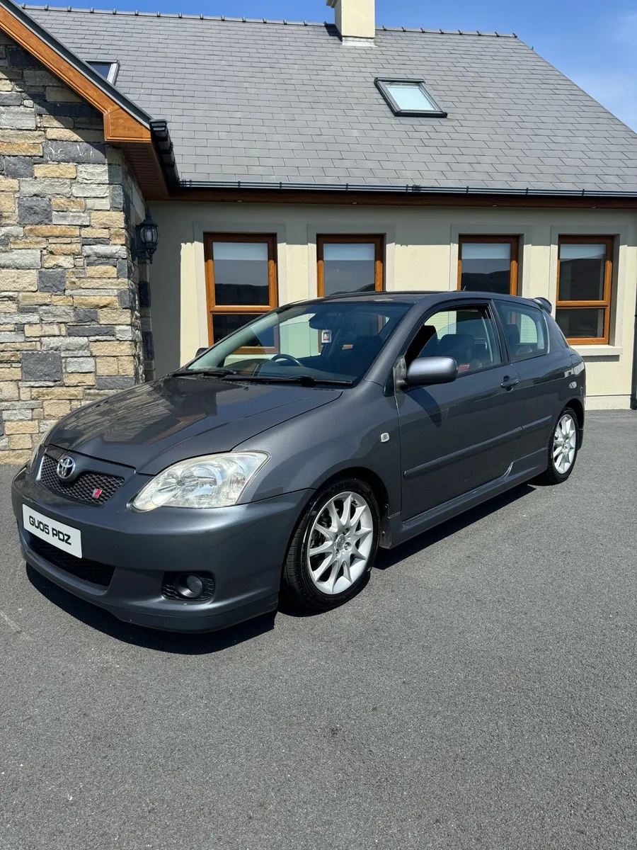 2005 Toyota Corolla T-Sport - Image 2